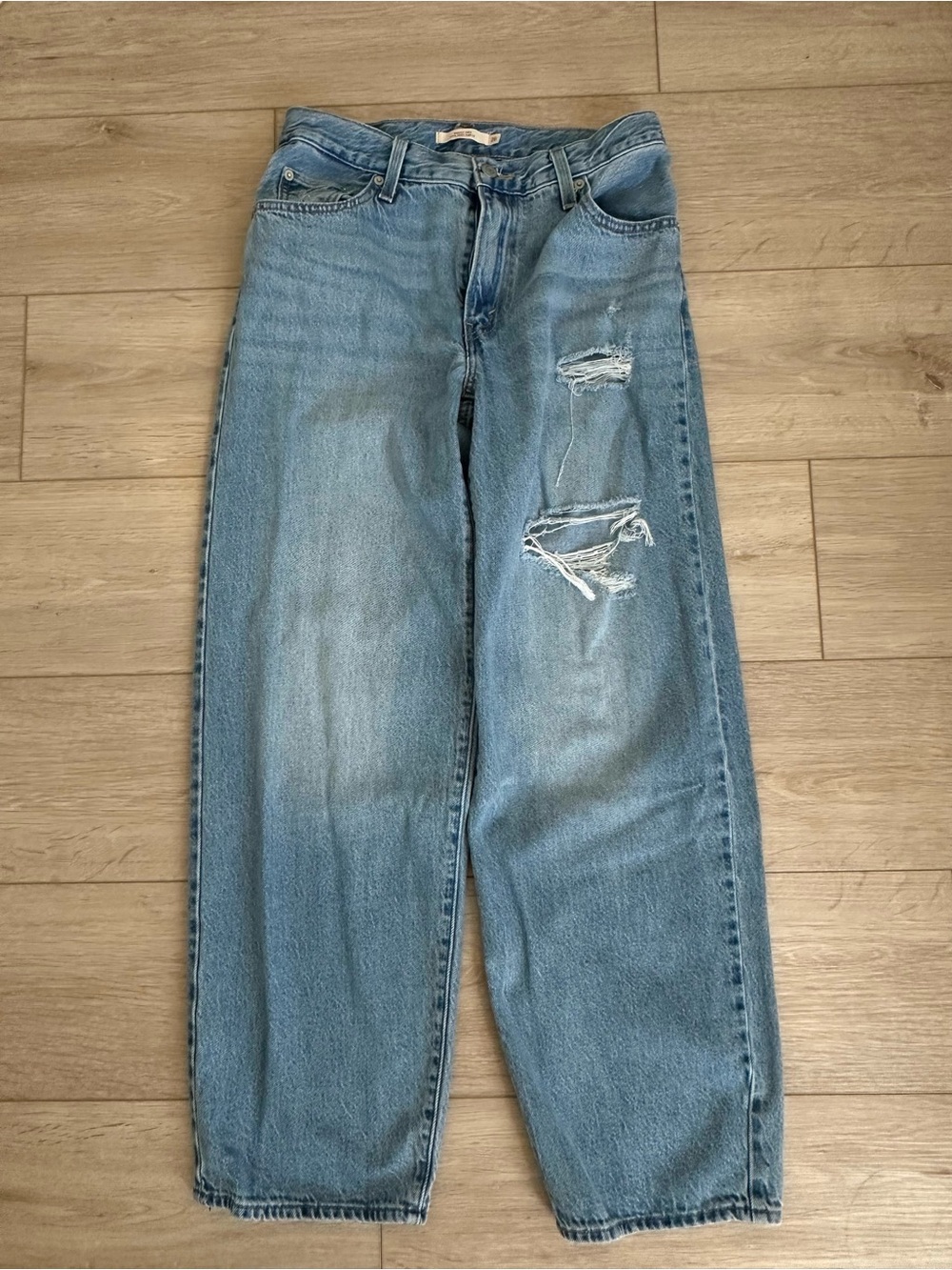 Levi’s Baggy Dad Distressed Jeans W26 L30 Light Wash Baggy Denim